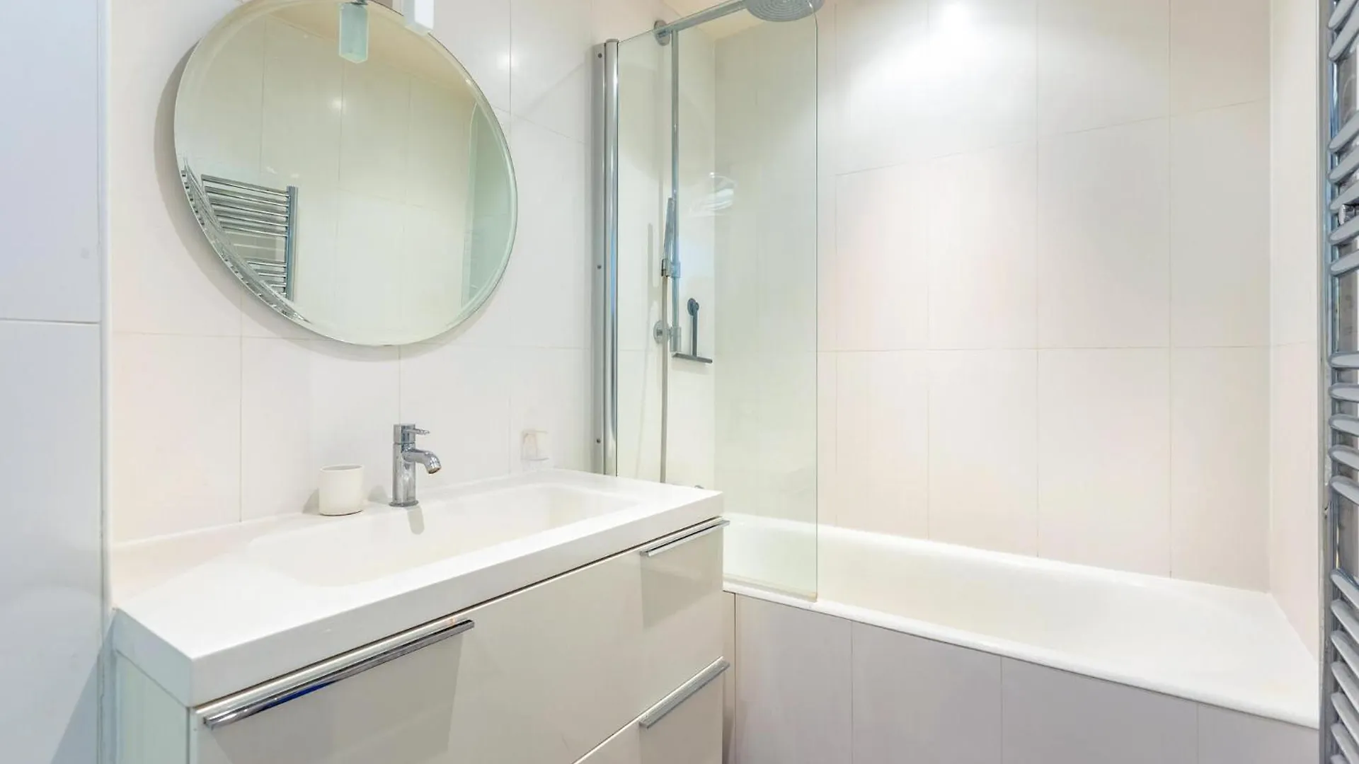 Awesome In With Wifi Apartment Paris