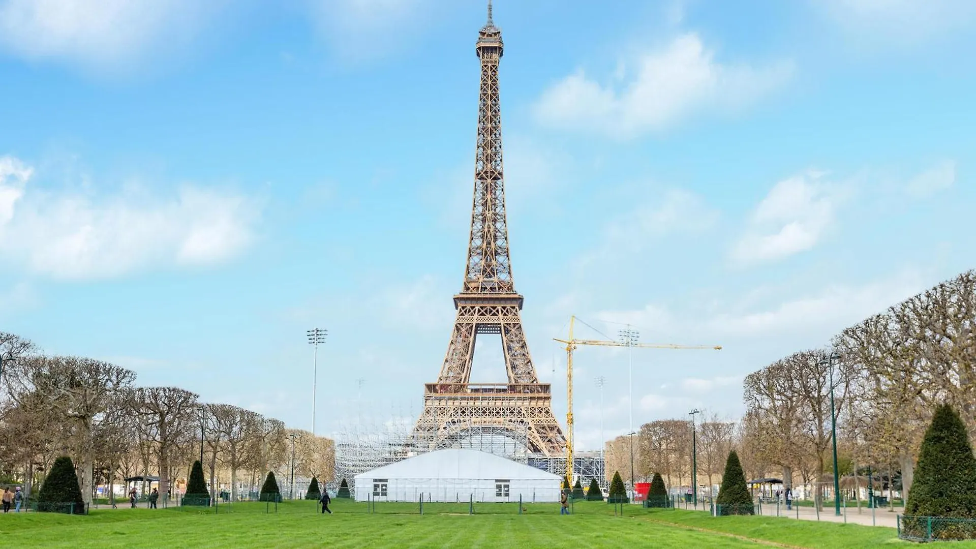Awesome In With Wifi Paris
